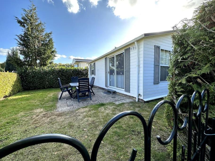 オーイステルウェイク 37, Located In A Quiet & Wooded Area!ヴィラ エクステリア 写真
